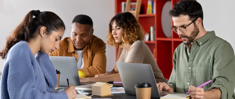 The Ultimate Student Guide toCrushing Online Courses