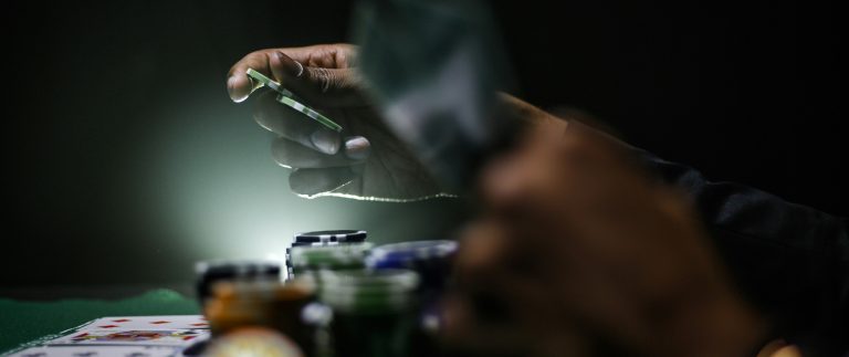 Learn how to play poker professionally online